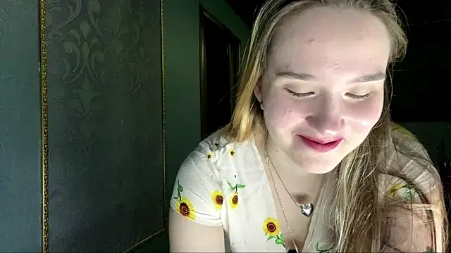 CarmelaLiebherr 即時 XXX 聊天