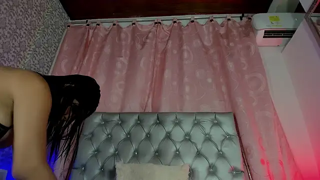 Chatroom XXX en direct de zoe_tamara