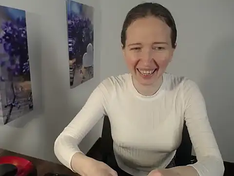 Sexy_MargoX_ Adlı Modelin Canlı XXX Sohbeti