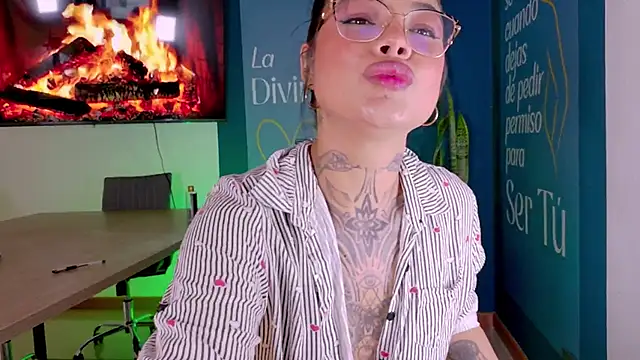 madyson_fox's Live XXX Chat