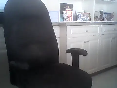 liberated7 Show in webcam