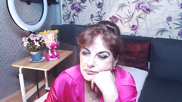 cutewoman67's Live XXX Chat