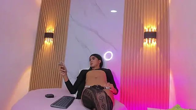 Miss_ElektraNovan Webbikameraesitys