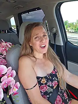 Skyellar's Webcam Show