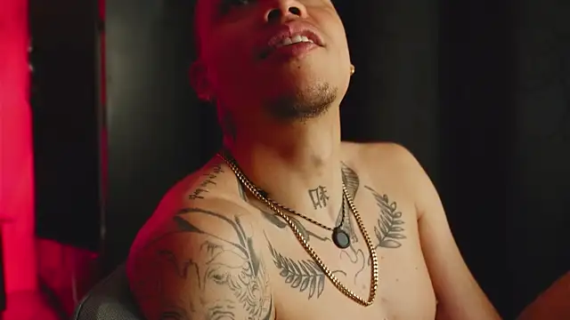 AlphaMasterXxx 即時 XXX 聊天