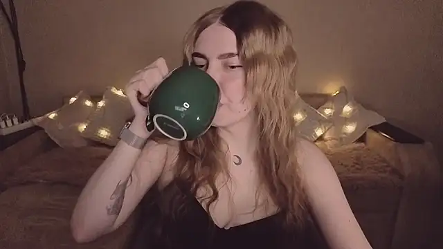 Chat +18 de ViolettaLopez ao vivo