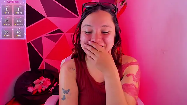 XXX chat uživo modela little_emma0