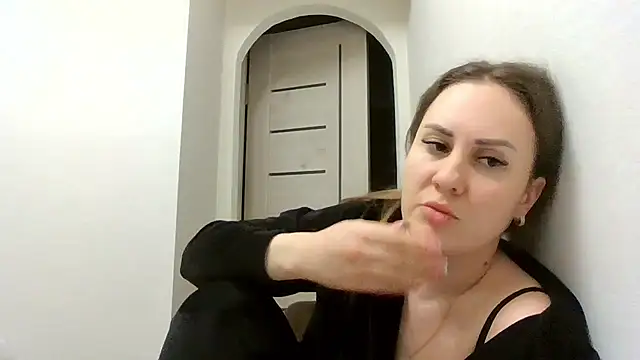 Chatroom XXX en direct de MeadowEyes