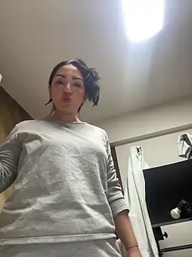 دردشة LIAH_IZUMI الجنسية المباشرة