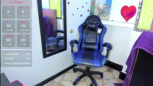 Онлайн чат XXX Anniee_x