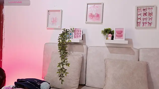 دردشة Hanni_Dulce الجنسية المباشرة