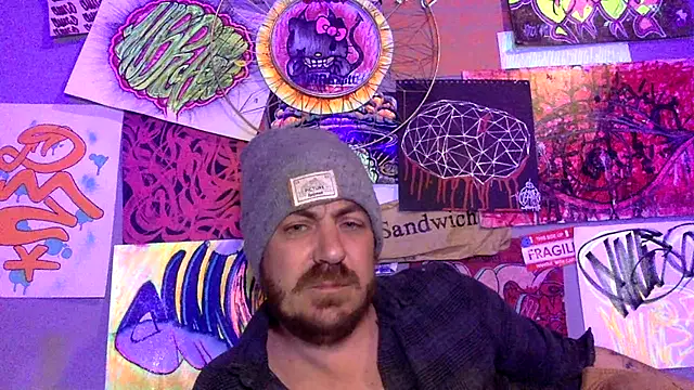 Crazy_TBM-BWC: διαδικτυακό σόου στην κάμερα