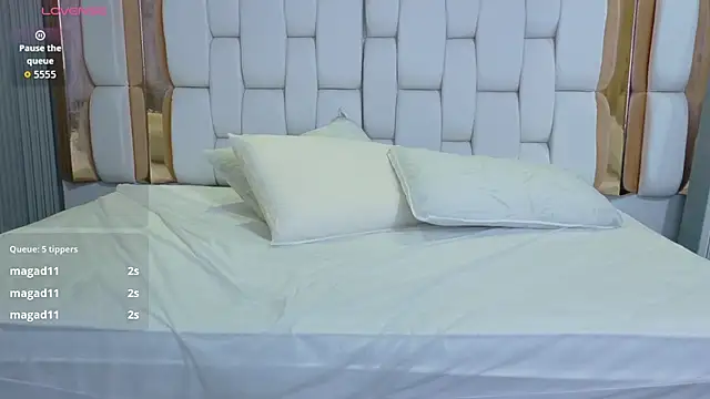 hornybarelylegalgirl – Live XXX-chat