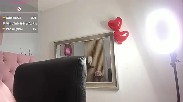 Hilarin__ – Live XXX-chat