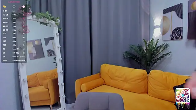 FlirtyAura Chat XXX in diretta