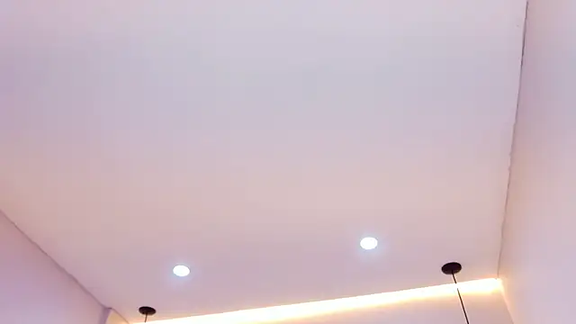 kitty_collins_'s Live XXX Chat