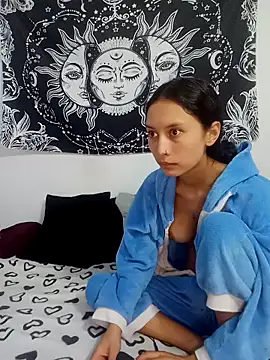 emily_n_abby's Live XXX Chat