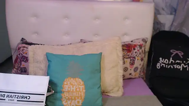 Nicolelewllss Live XXX-Chat