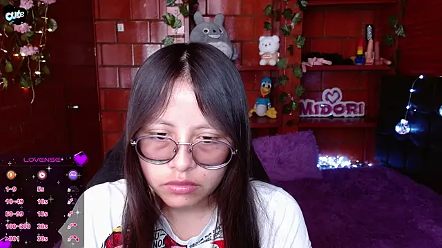 MidoriQuiinn Webcam show