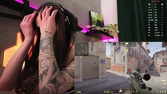 Czat XXX na żywo – -BabyYoda