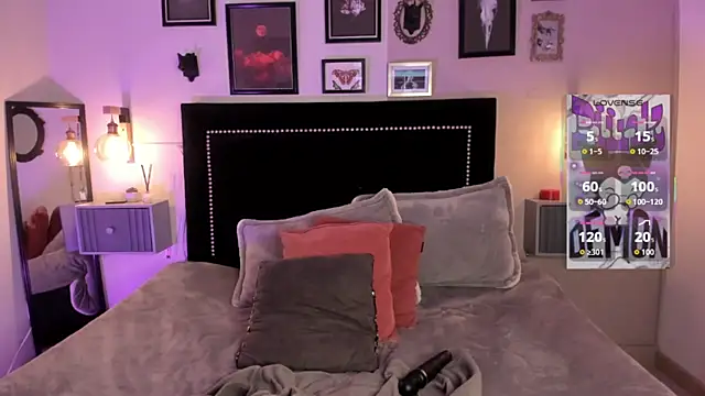 pinkk_deemon: онлайн-секс-чат