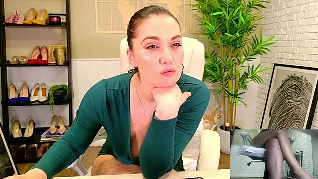 SelineSole Live XXX-chat