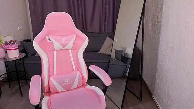 _DreamLuna1_: διαδικτυακό σόου στην κάμερα