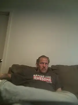 yourMasterisBored élő XXX-chatje