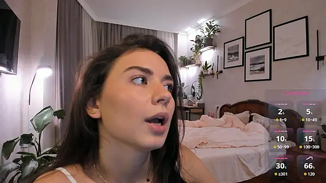 NicoleLuvのライブXXXチャット