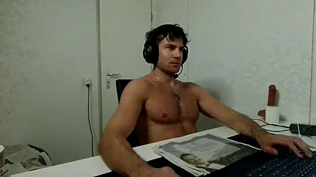 alpha-hunk Webcam-Show