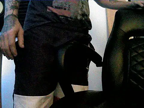 Fuckboyhot23j Show in webcam