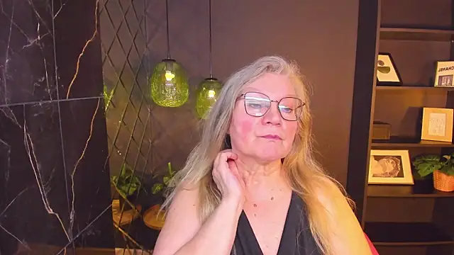 NataliMellow Chat XXX in diretta