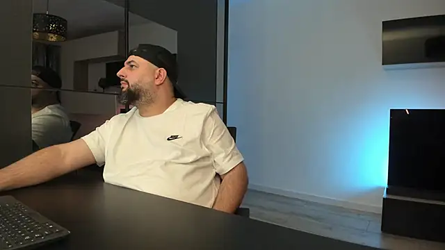 DravenPeak Live XXX Chat