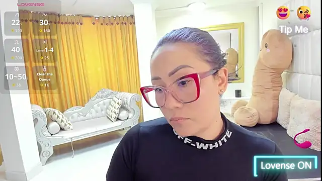 gaby_trent Adlı Modelin Canlı XXX Sohbeti