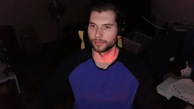 Ironman220 网络视讯表演