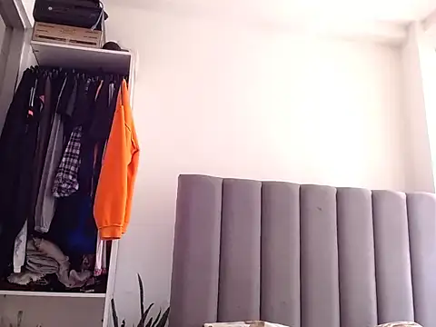 saara_johnson496 网络视讯表演