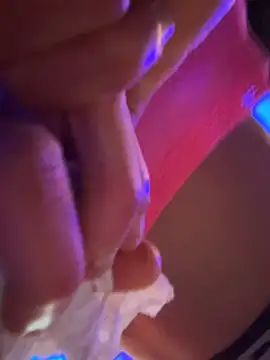 F3ckd0lllucy Webcam-Show