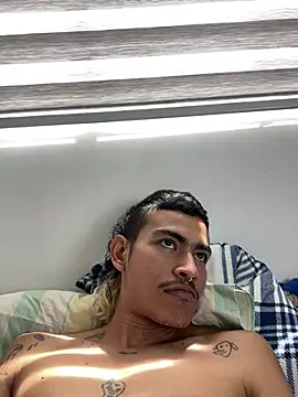 Chatroom XXX en direct de sorry-mom69