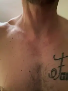 Lucasjandre: διαδικτυακό σόου στην κάμερα