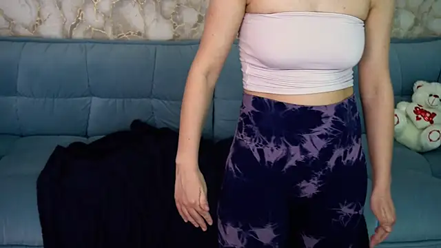 LiviaShy Live XXX-Chat