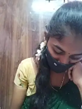 Tamil_Hot_RoyalQueen Webcam-Show