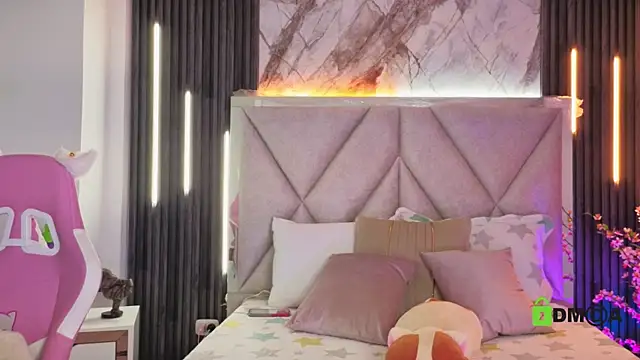 Happy_tits: απευθείας συνομιλία ΧΧΧ