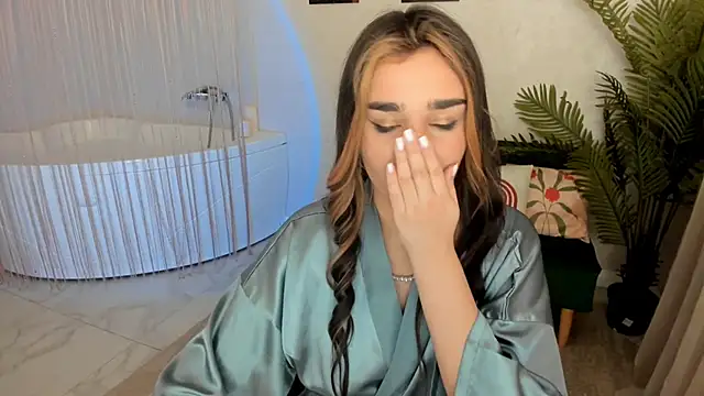 Chat XXX en directo de GoldenHeart_1