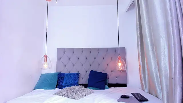 your_d0ll1 webcam show