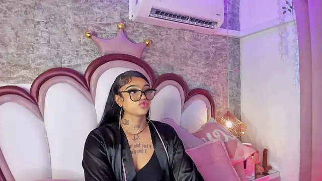 Pokazy przed kamerką – Mia_Jansen