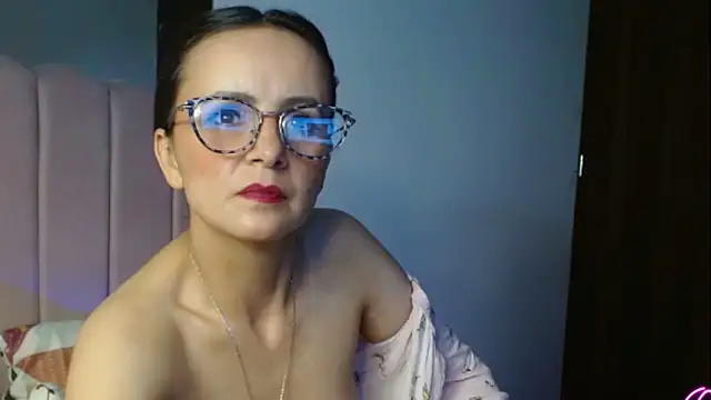 Juliana__lx – Naživo XXX chat