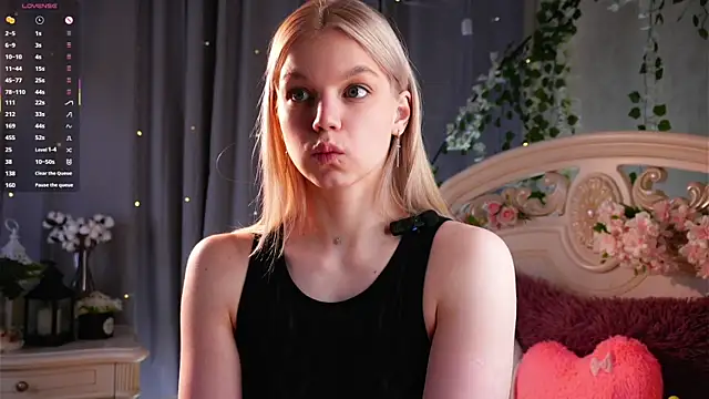 EdlinAlliston Adlı Modelin Canlı XXX Sohbeti