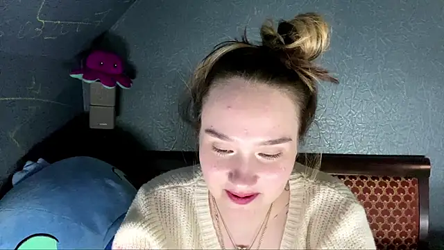 Chat +18 de CarmelaLiebherr ao vivo