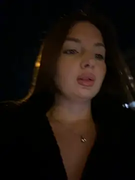 KrisMagnoly's Live XXX Chat