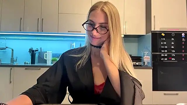 SoftnessMila Live XXX Chat